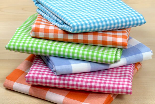 What Kind of Fabrics Are Suitable for Your Baby Skin?
