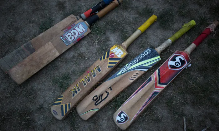 Custom-Made Cricket Bats: The Benefits of Personalisation for Players