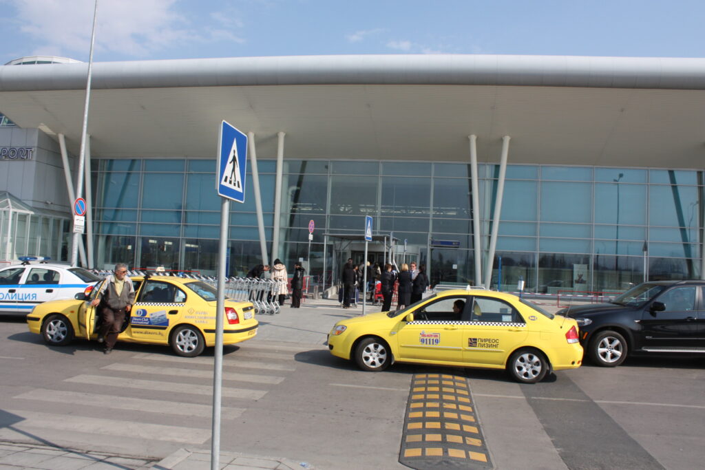 airport transfer taxies