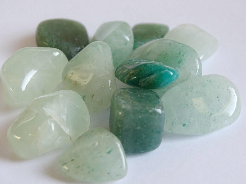 5 Ways Wearing a Green Aventurine Ring Can Benefit Your Health