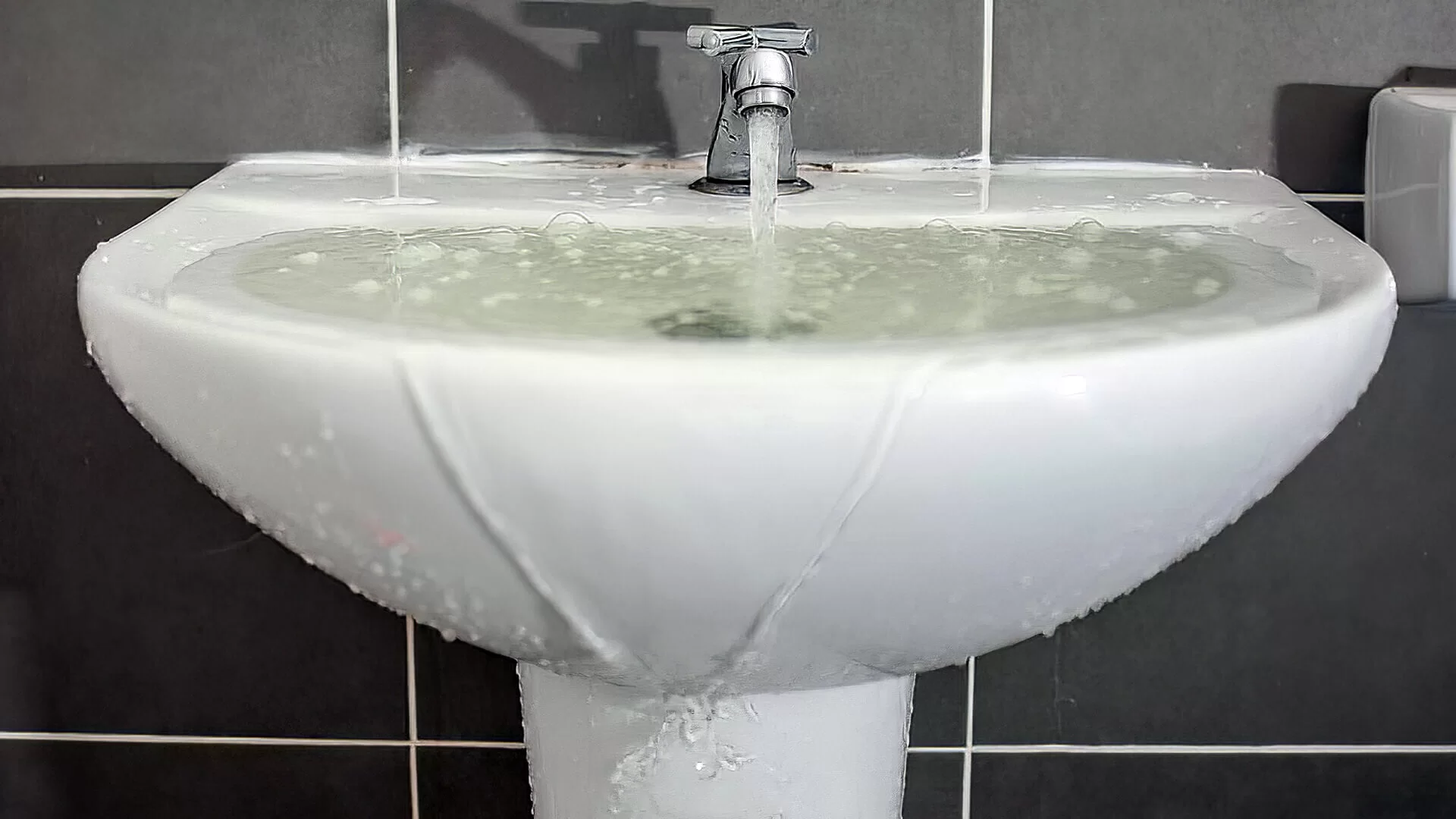 Unblocking Blocked Drains Causes, Signs, and Effective Methods