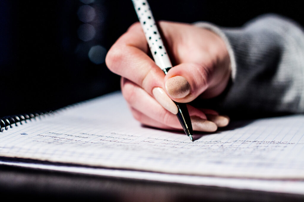 Handwriting Expert San Francisco: Detecting Fraudulent Signatures in Business Contracts