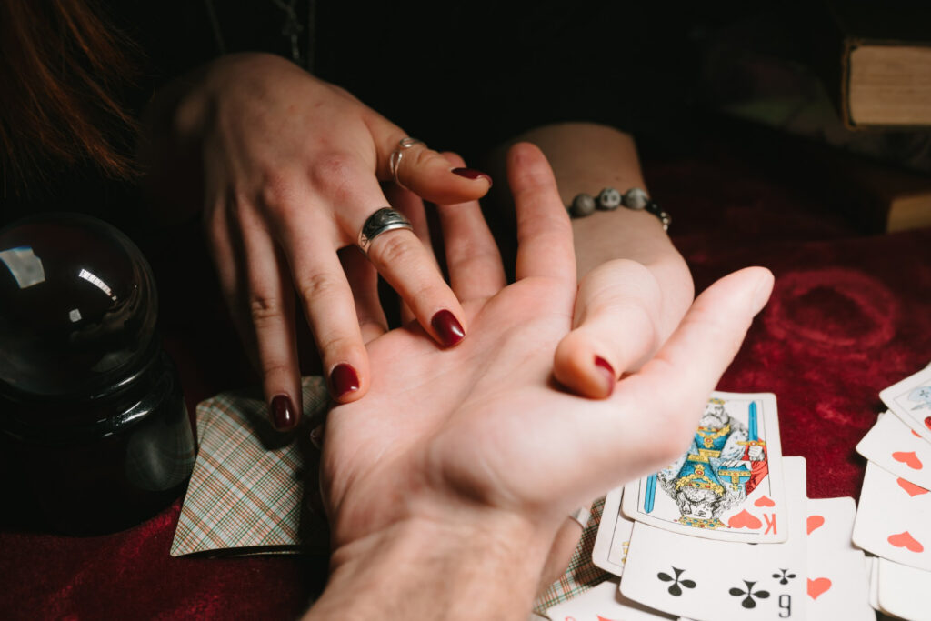 A Psychic Reader in New York Can Help You Improve Your Future