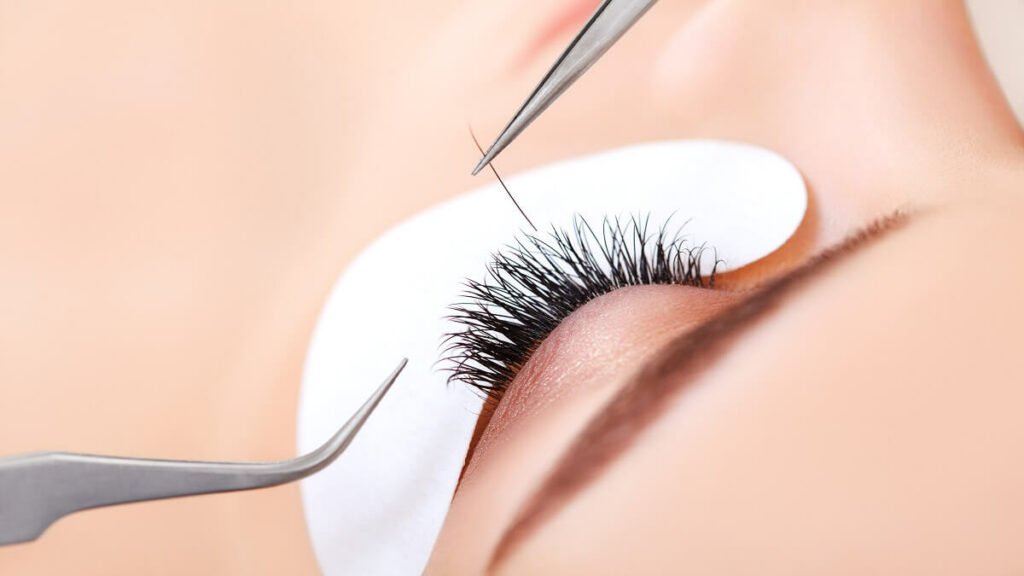 Buy Top Eyelashes Tweezers in UK for Stunning Eye Looks