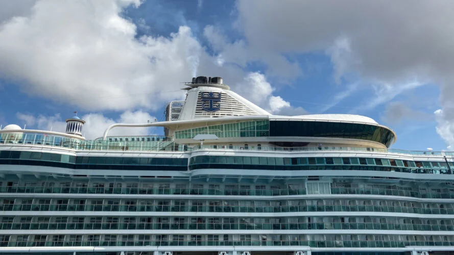 biggest cruise ship us