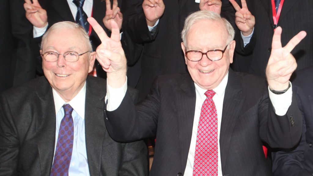 Is Jimmy Buffett related to Warren Buffett? Jimmy Buffett and Warren Buffett Unveiled