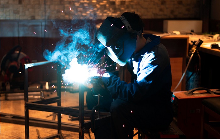 How to Choose the Right Welding Torch: Air-Cooled vs. Water-Cooled