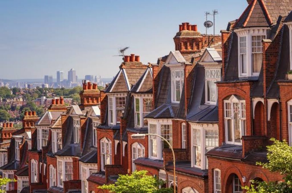 London Homebuyers Are Eager to Begin: It’s Time for Sellers to Get Prepared