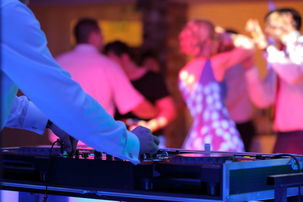 Dance and Delight: Finding the Perfect Israeli Wedding DJ for NYC Receptions
