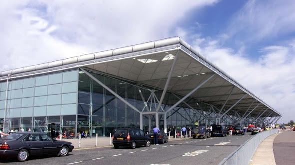 Benefits of Using Airport Taxi at Stansted Airport