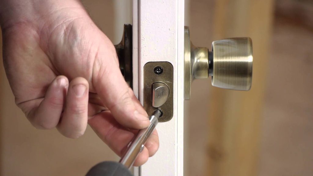 Commercial-Locksmith-in-Kent-WA