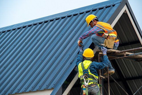 When Did Windward Roofing & Construction Start Providing Commercial Roofing Services?
