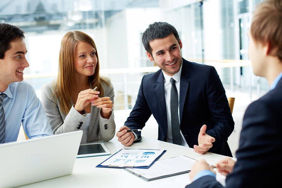 What is the Difference Between a Business Consultant and a Business Advisor?