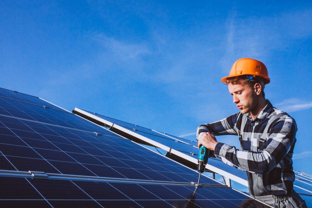 6 Considerations for Solar Panel Installation Services