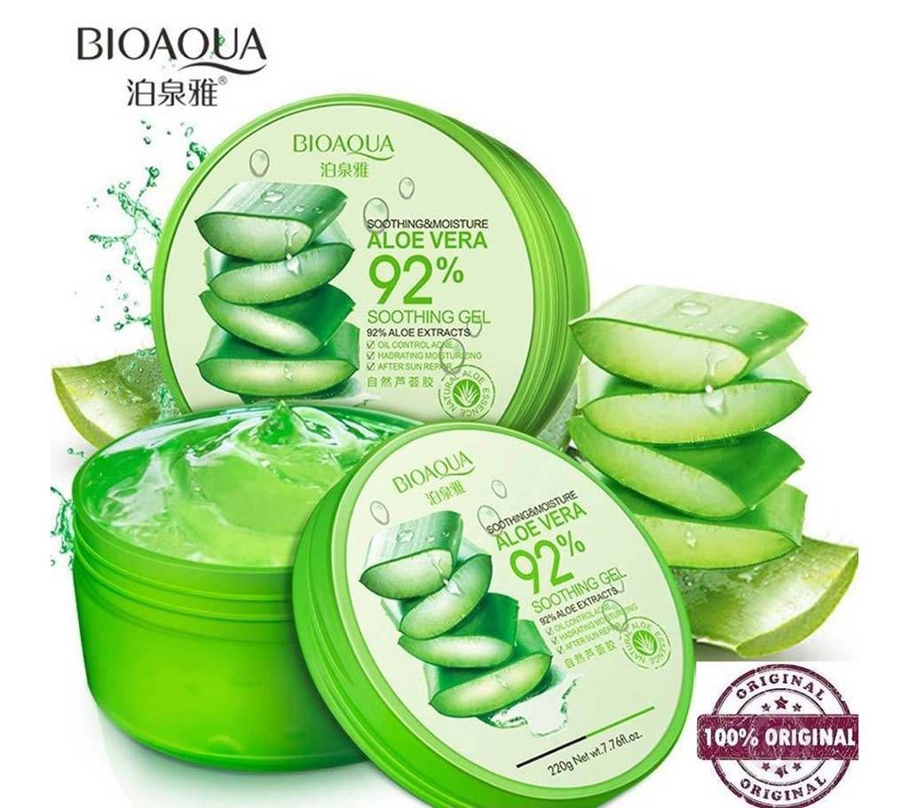 BIOAQUA Aloe Vera Soothing Gel