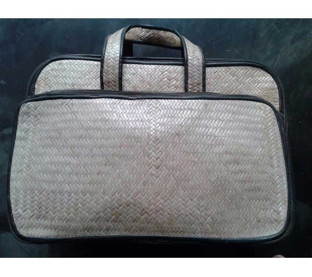 Ladies hand bag