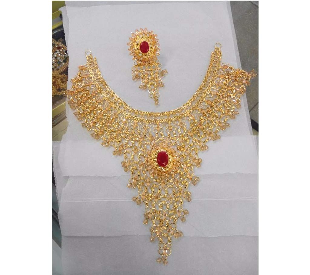 Gold plated stone setting necklace set