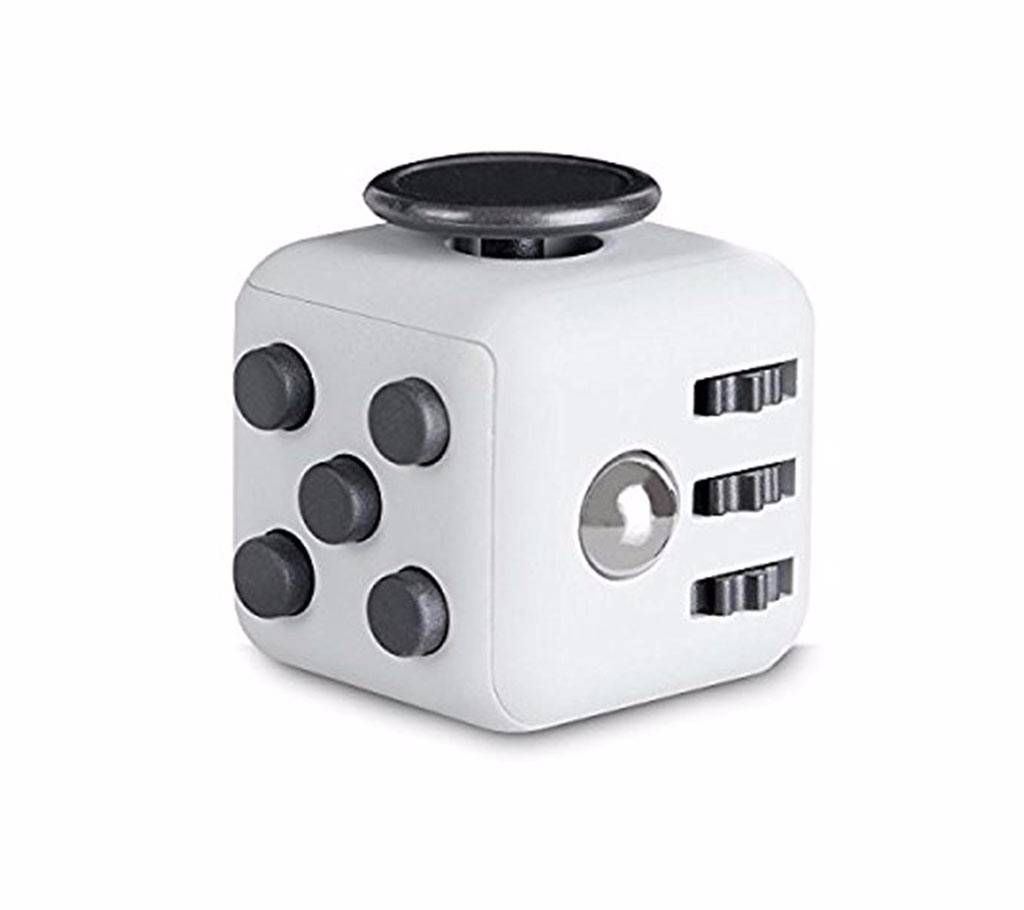Fidget Cube স্ট্রেস রিডিউসার টয়