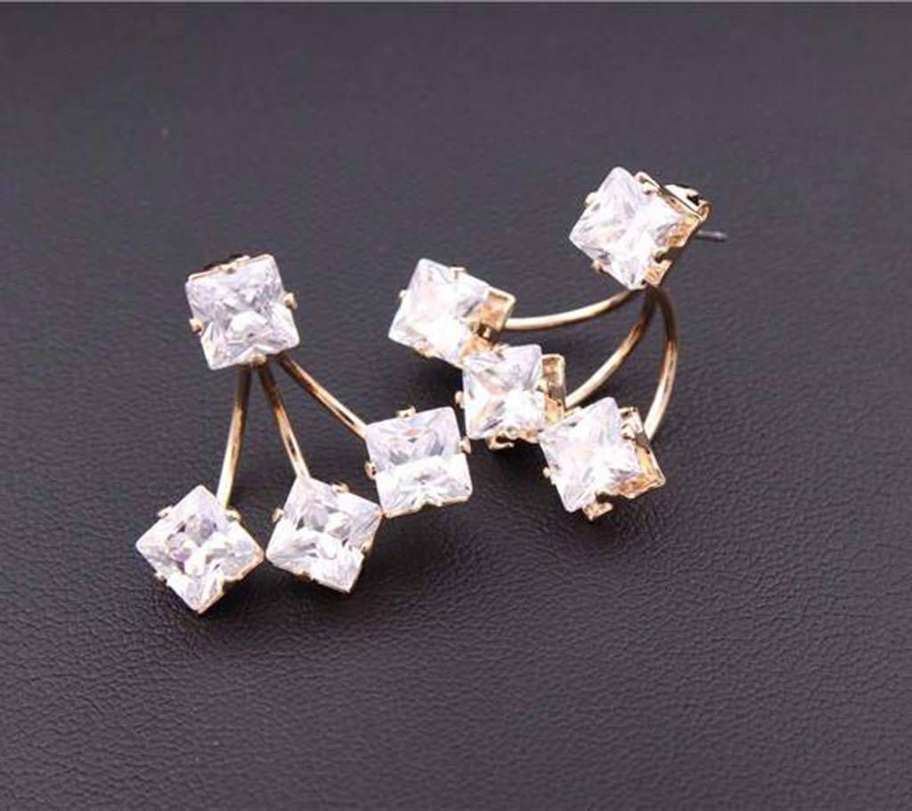 White stone setting ear stud