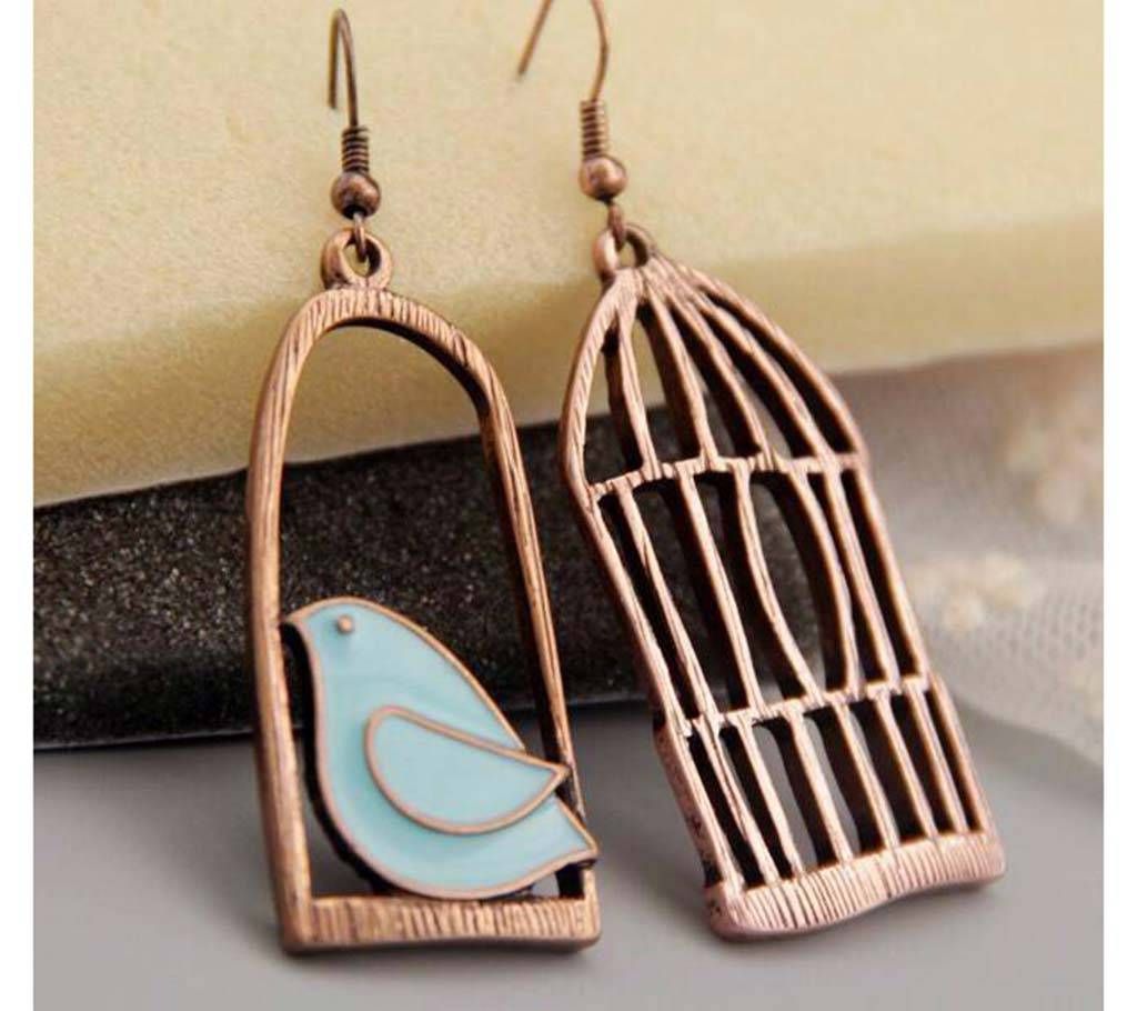 Birds in cage shaped ear ring