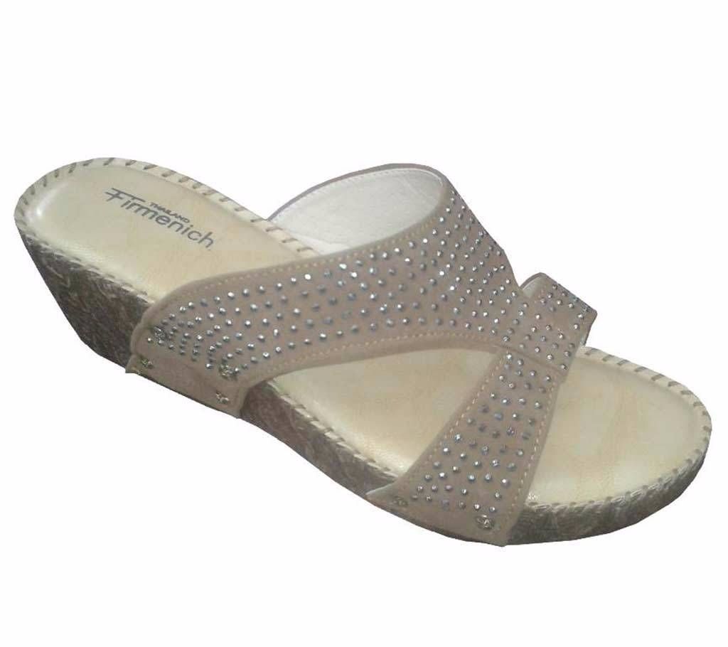 Ladies Pumpy Shoe