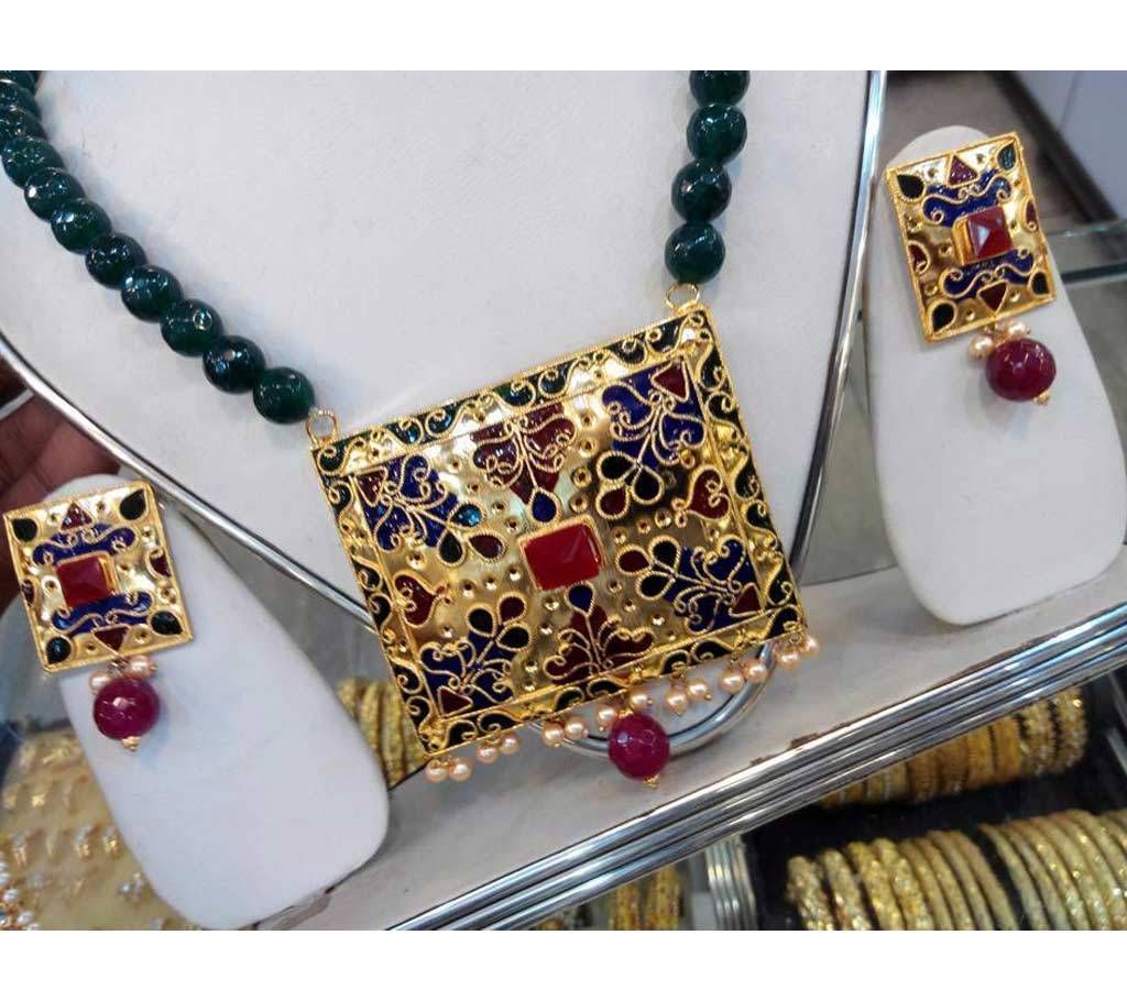Mina work gold plated stone setting necklace set