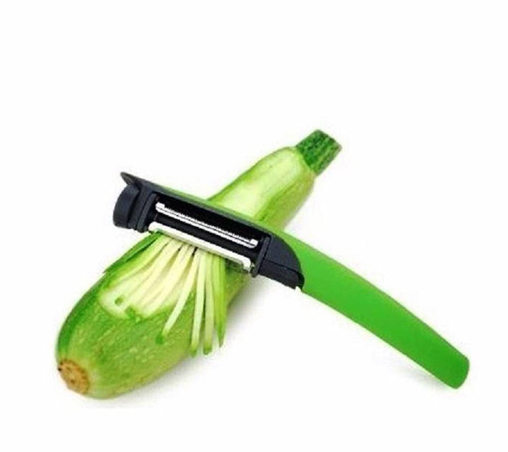 Vegetable and fruit tri blade piller