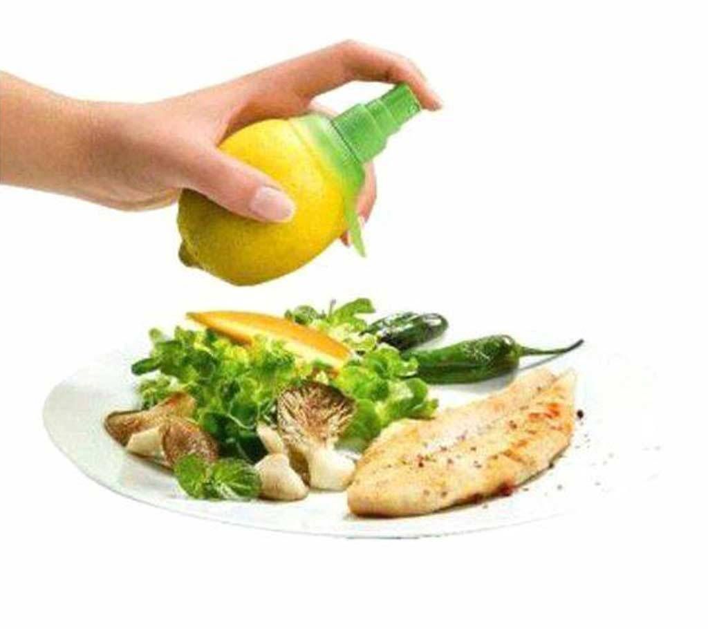 Silicone Plastic Lemon or Orange Juicer Sprayer 