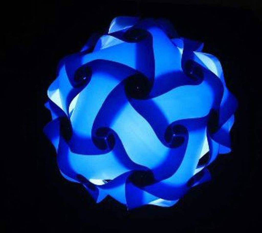 Q & Q ROUND shaped lamp 