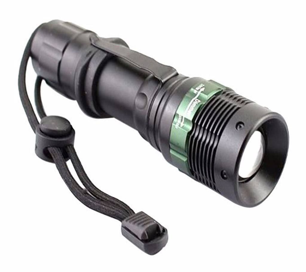 Ultra Bright Zoom Rechargeable Torch Light