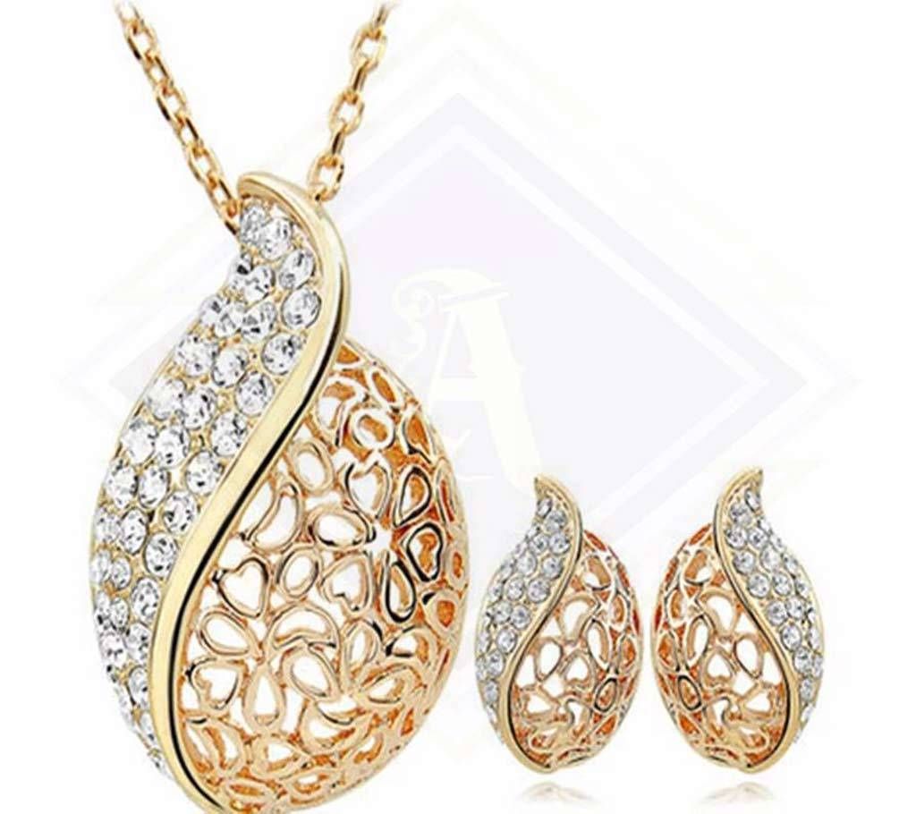 Classic Pendant Set 