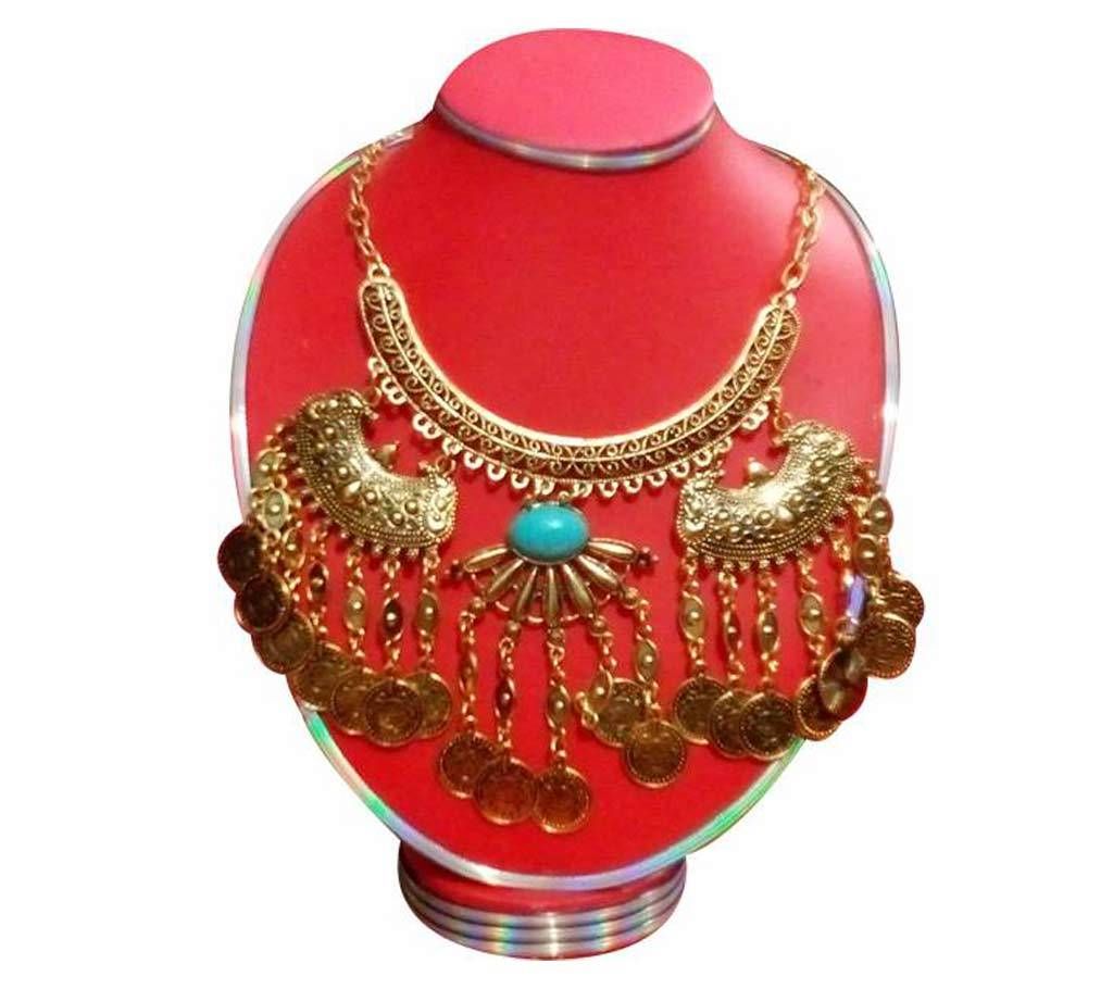 Antique style multilayer necklace set