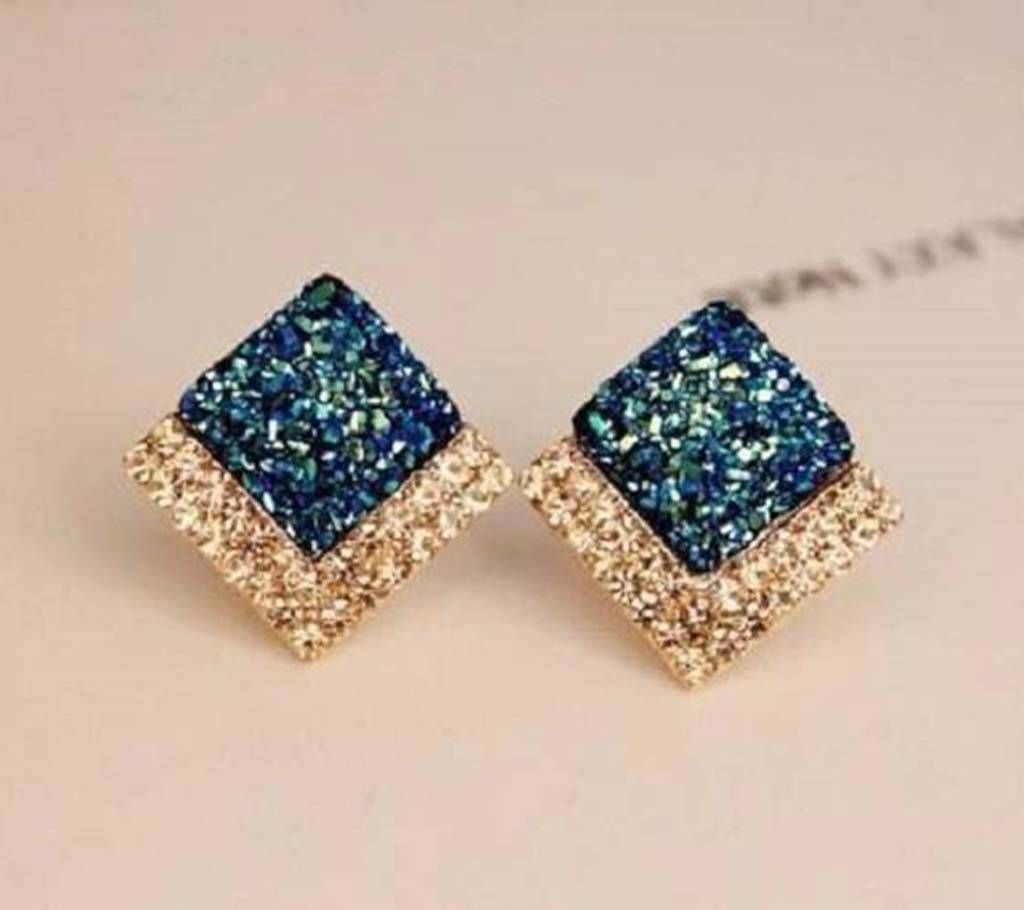 Zirconia stone setting ear stud