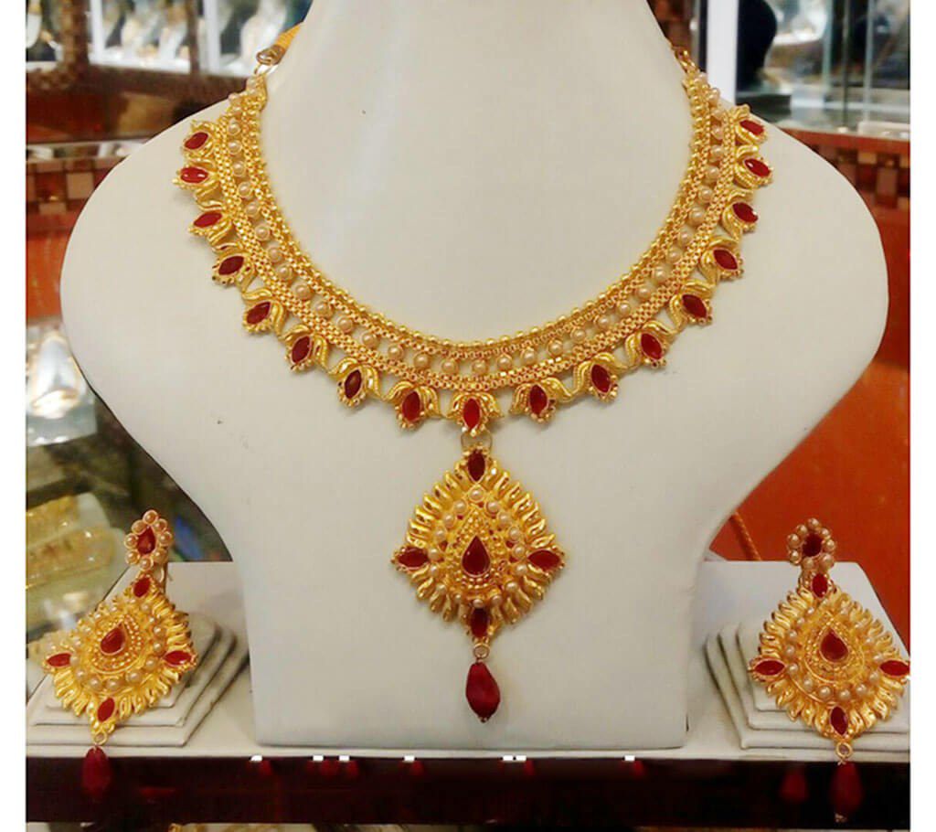Red stone setting gold plated necklace set