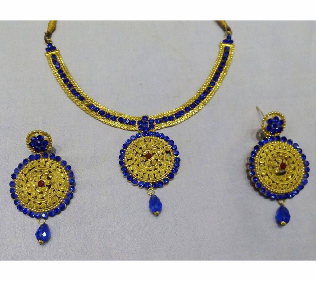 Blue stone setting gold plated necklace set