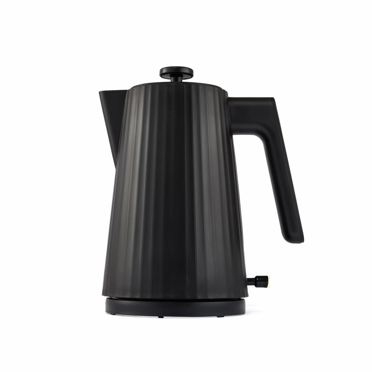 1.7L Fluted Kettle - Black