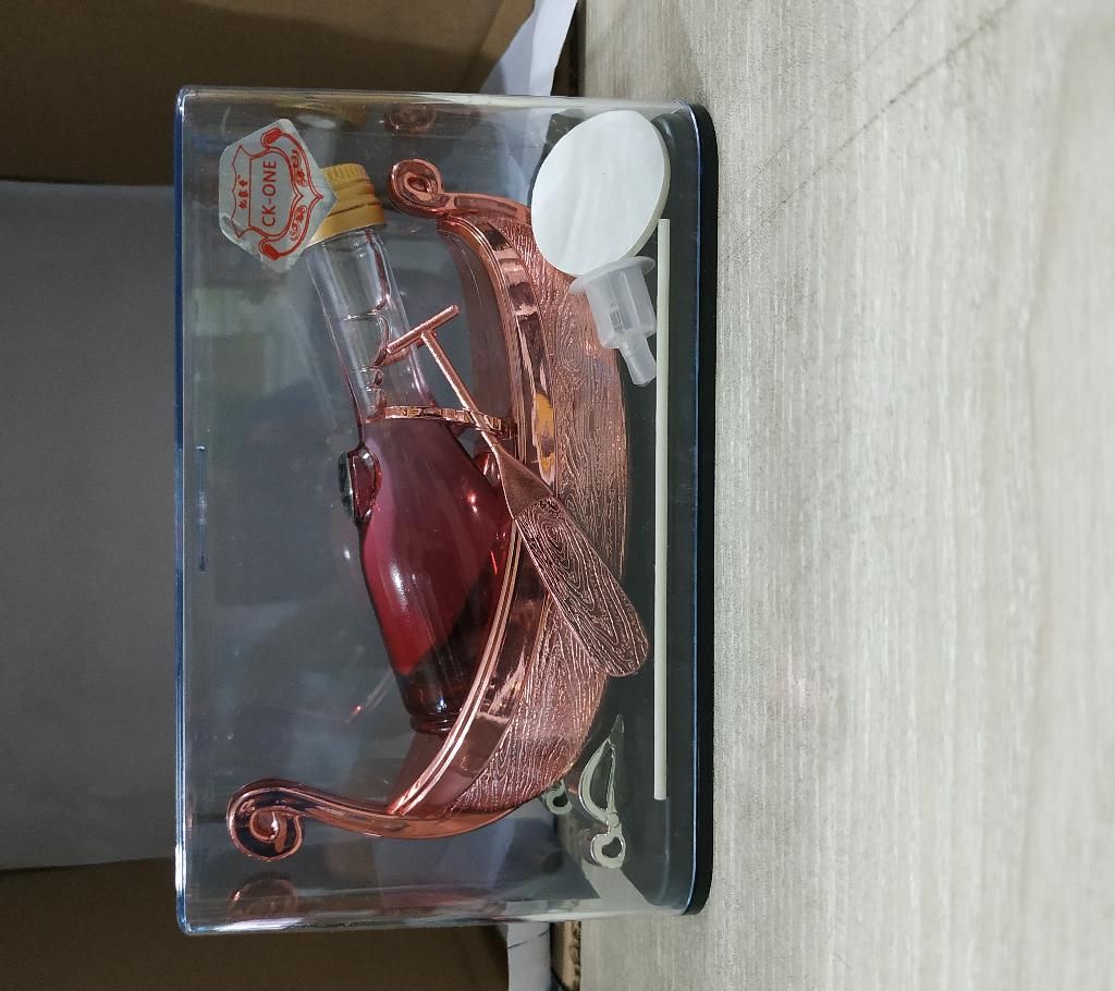 Car Show piece with Perfume