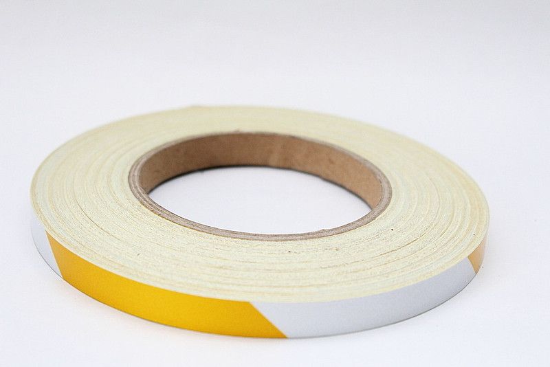 Laps of Luxury GD693 12.7 mm x 3.65 m Yellow, Silver Reflective Tape  (Pack of 1)