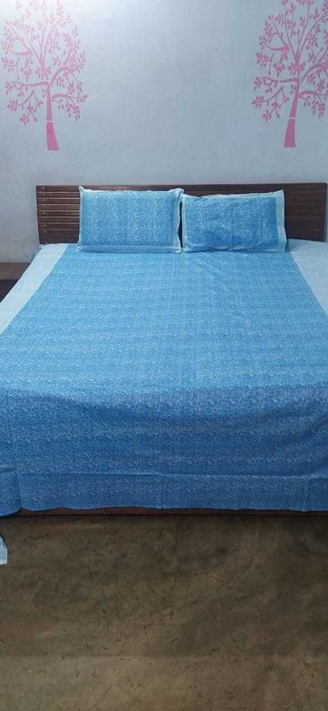 Absolute 200 TC Cotton King Printed Flat Bedsheet  (Pack of 1, Blue, White)