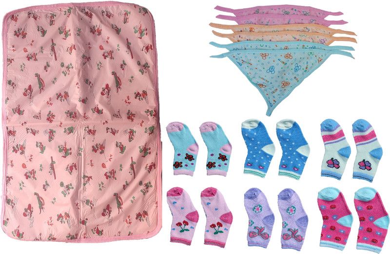 CusCus Reusable PVC Sheet, Cotton Socks and Cotton/Hosiery Cloth Diaper /Langot / Nappy for new born baby (0-6 Months) 1 PVC Sheet, 6 Pc Socks and 6 Pc Nappy