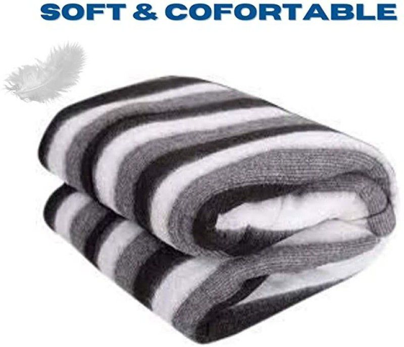 Striped Single Fleece Blanket  (Polyester, Black)