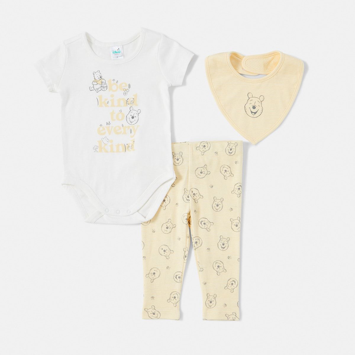 Winnie The Pooh License New Born Dribbler Set