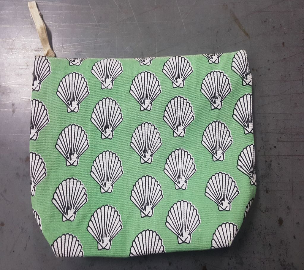 Sunrise Shell Cosmetic Bag Large