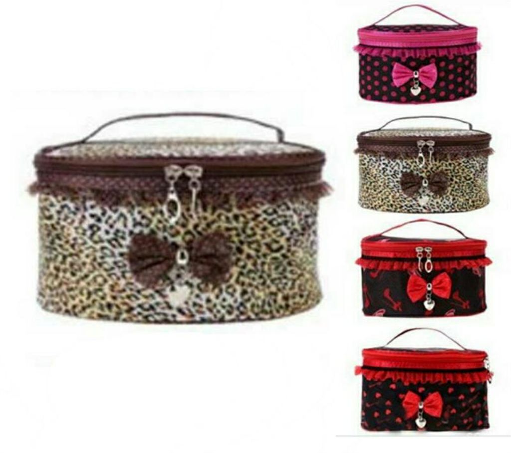 BOW Cosmetics Storage Leopard Design Bag