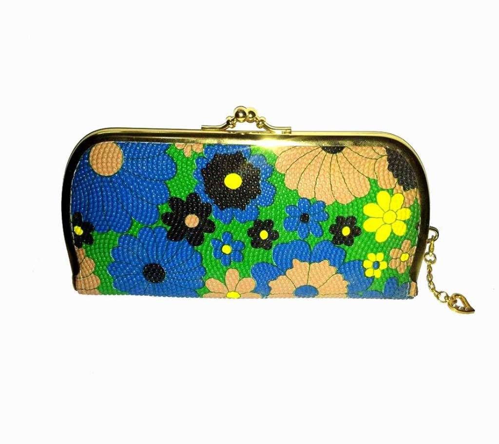 Ladies Artificial Leather Purse