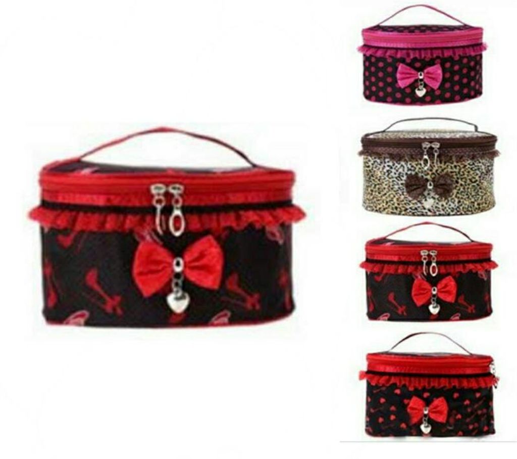 BOW Cosmetics Storage Red Bag