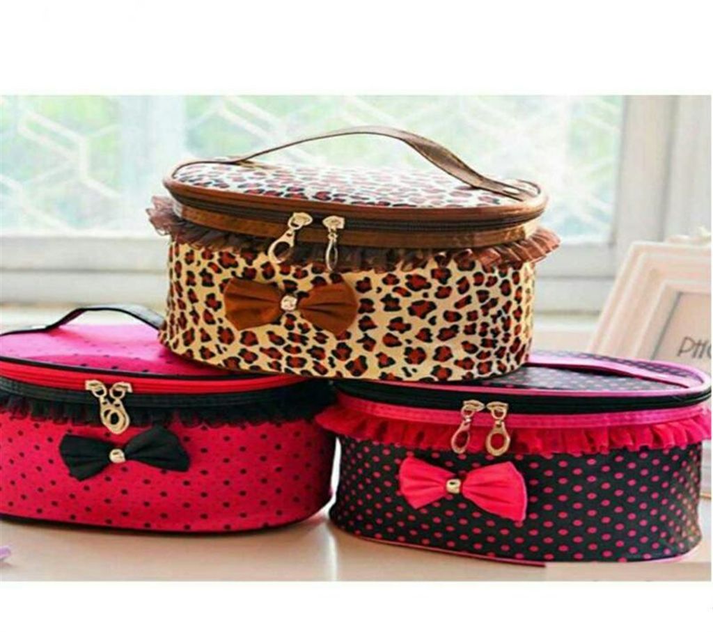 BOW Cosmetics Storage Bag