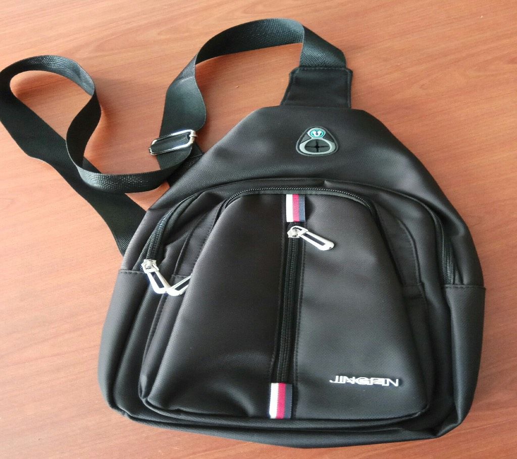 MESSENGER BAG