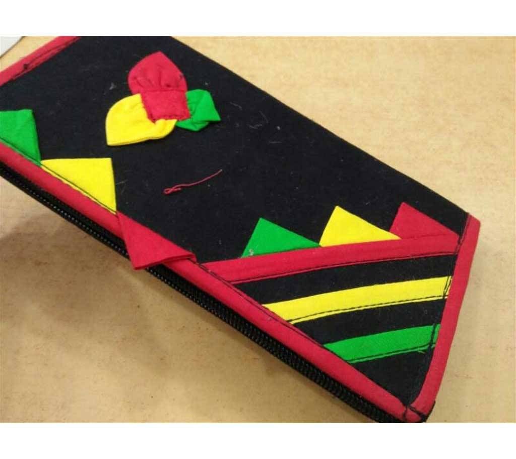 Black Purse with Aplic Design