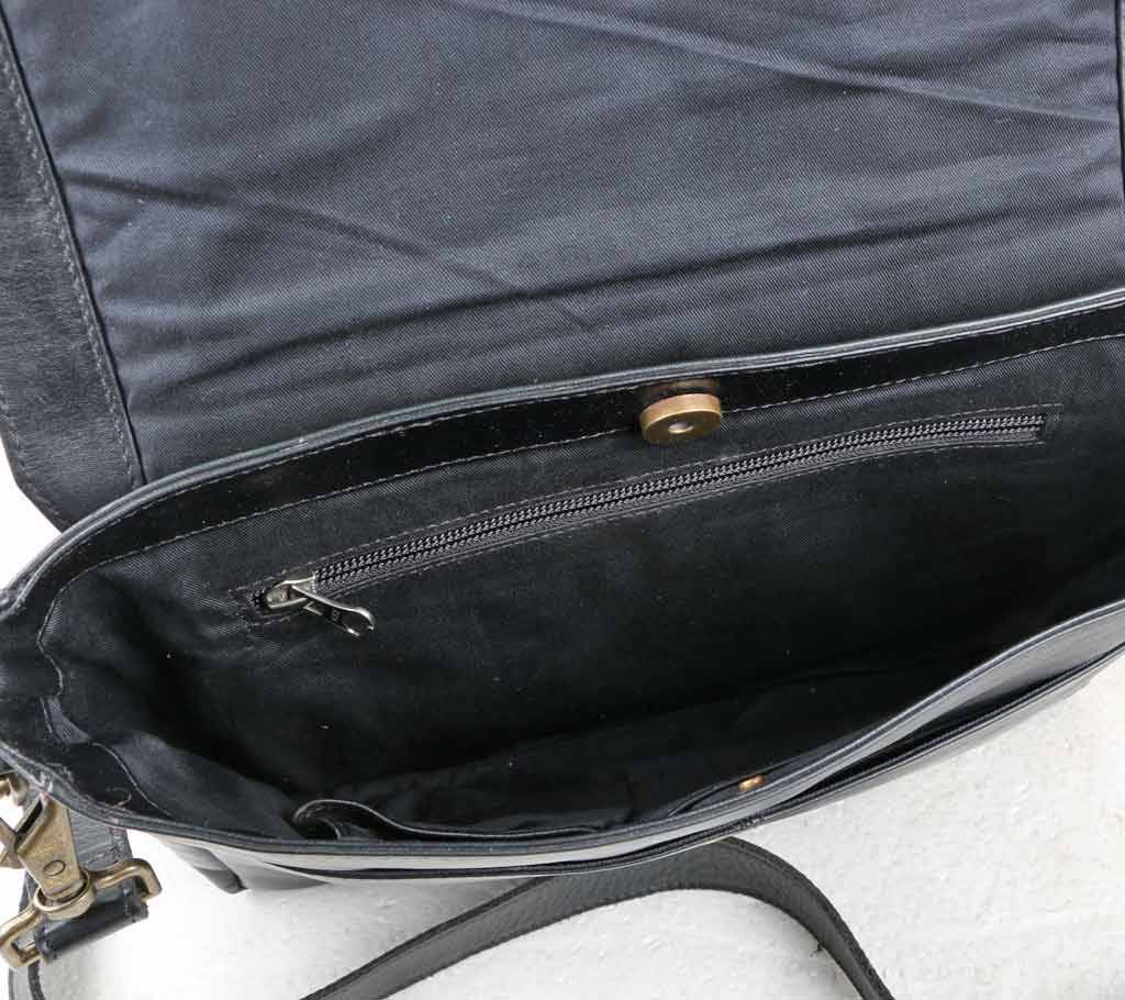 Black Leather Side Bag